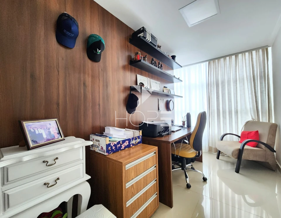 Condomínio Castelo Branco - apartamento à venda com 100m² - 3 quartos - 2 banheiros - 1 vaga - Jardim Bela Itália - Cambé PR