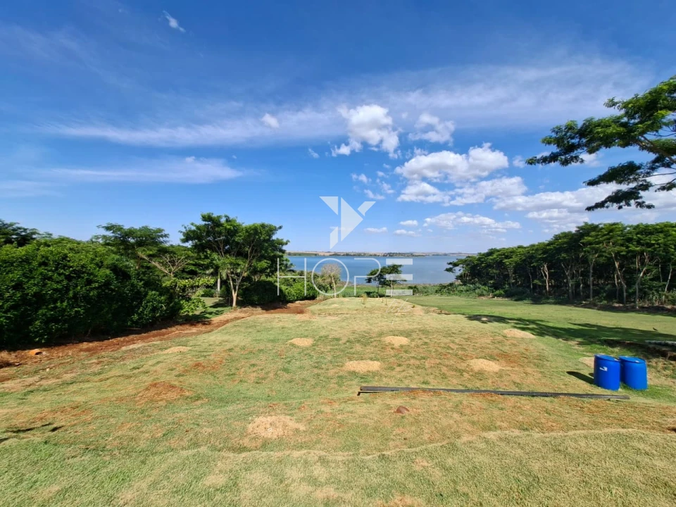 Imagens do imóveis Chácara de alto padrão à venda com 4 suítes – Condomínio Porto das Águas – Porecatu/PR