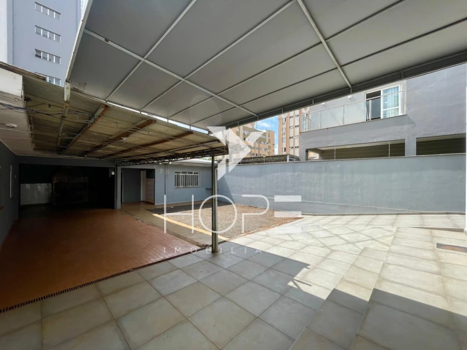 Sobrado Comercial e Residencial para Venda e Locação – 5 Quartos (2 Suítes) – Centro – Londrina/PR 