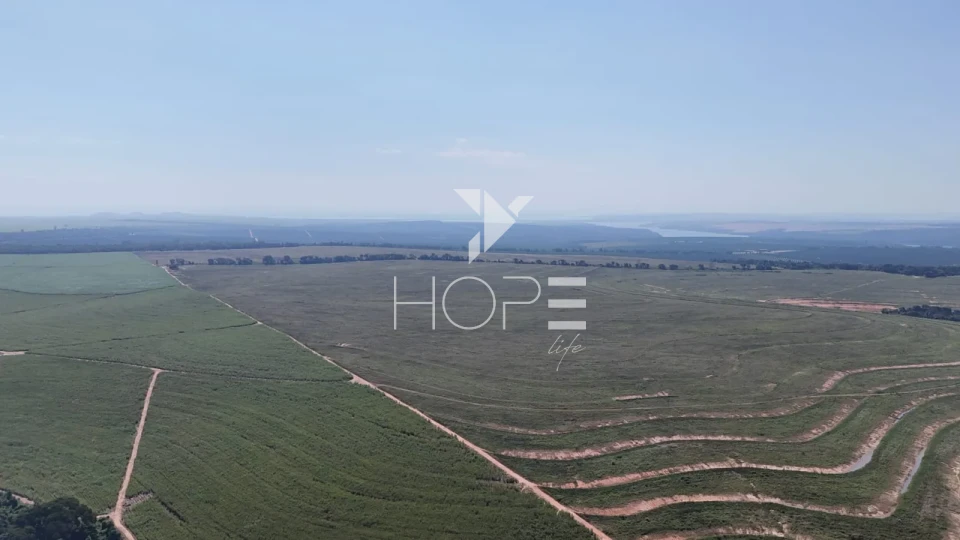 Imagens do imóveis Fazenda à venda com 483 alqueires - 77% de aproveitamento - potencial para irrigação - Botucatu SP