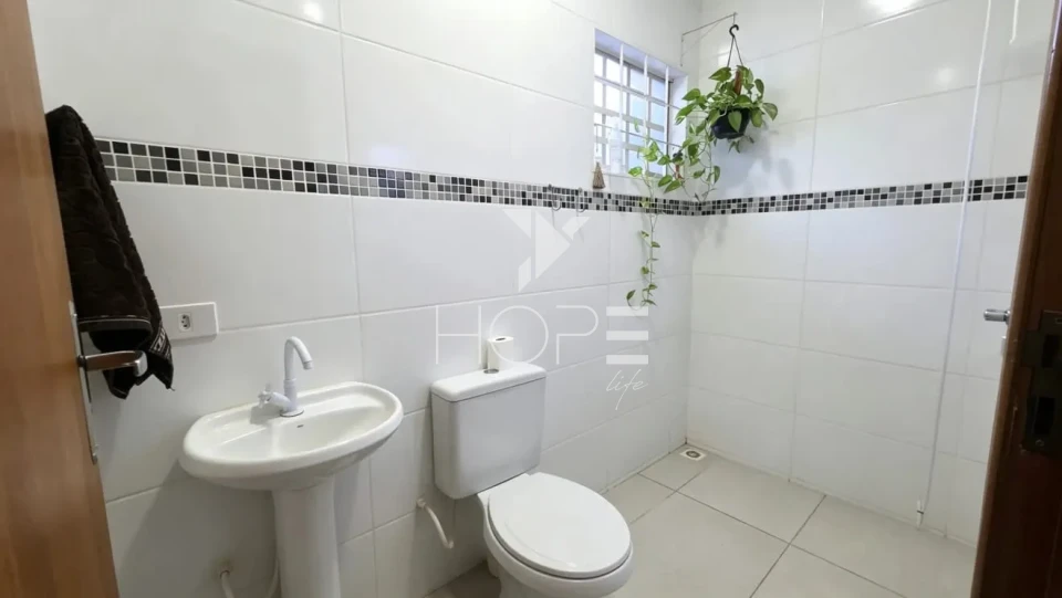 Imagens do imóveis Casa geminada à venda - 81 m² - 3 quartos - 1 suíte - Jardim Montecatini - Região Leste - Londrina PR