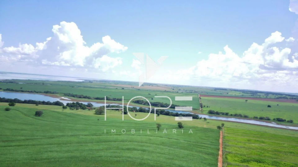 Imagens do imóveis Fazenda à Venda em Santo Antônio do Aracanguá/SP – 203 Alqueires (491.26 ha) – Área com Estrutura Completa