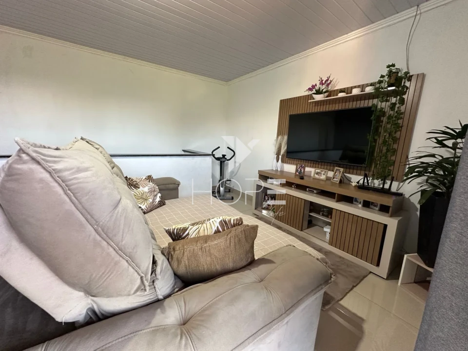 Imagens do imóveis Casa Geminada Sobrado à venda com 3 quartos-  Jardim Tókio – Zona Oeste – Londrina/PR