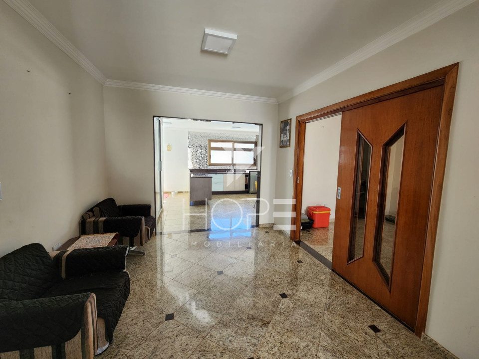 Imagens do imóveis CASA TÉRREA À VENDA - TUCANOS - RESIDENCIAL GRANVILLE