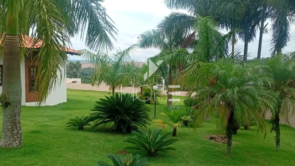 Imagens do imóveis Casa de Alto Padrão com 3 Suítes em Condomínio Fechado – Terreno de 5.000m² com Piscina Aquecida e Espaço Gourmet – Rolândia/PR