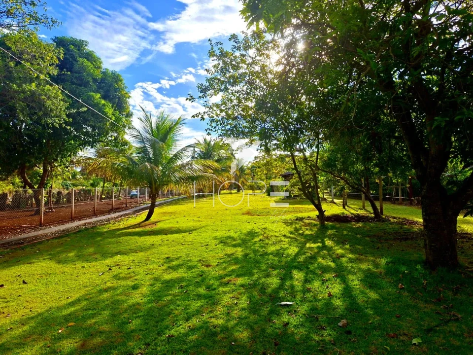 Imagens do imóveis Chácara molhada à venda com 1.872 m² - 1 quarto - piscina - salão de festas - Alvorada do Sul PR