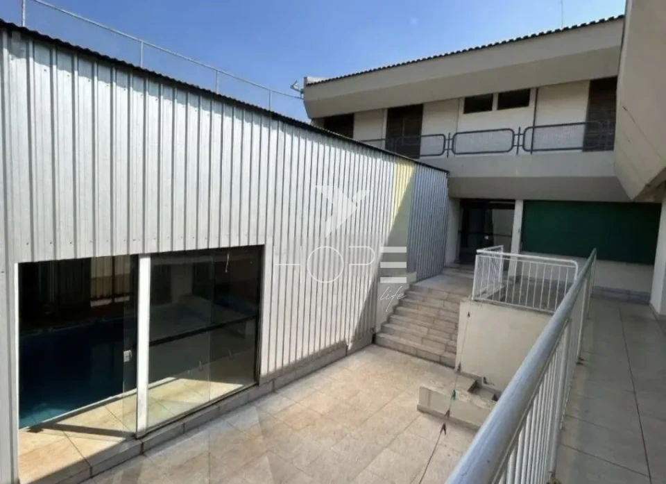 Imagens do imóveis Casa comercial para locação com 500 m² - 12 salas - piscina - quadra esportiva - Centro - Londrina PR