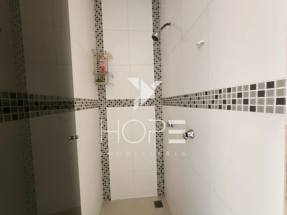 Sobrado à Venda 5 Quartos – Bairro Coliseu – Zona Norte Londrina PR