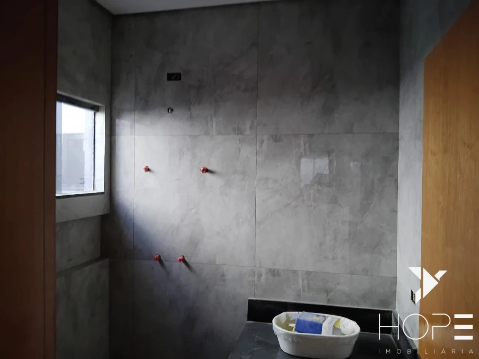 Casa à venda – 3 Quartos – Condomínio Royal Norte – Zona Norte – Londrina/PR