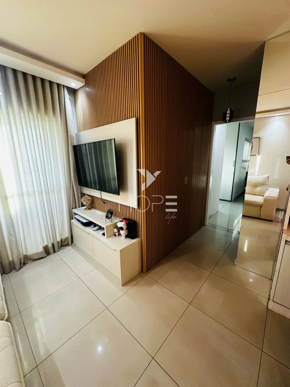 Imagens do imóveis APARTAMENTO À VENDA – ED. INÉDITO – 2 QUARTOS (1 SUÍTE) – 1 VAGA – CENTRO – LONDRINA/PR