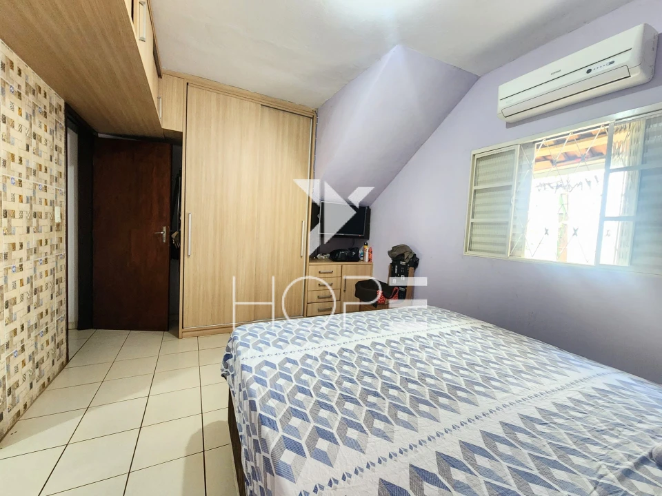 Casa à venda – 3 quartos – Conjunto Parigot de Souza 3 – Londrina/PR