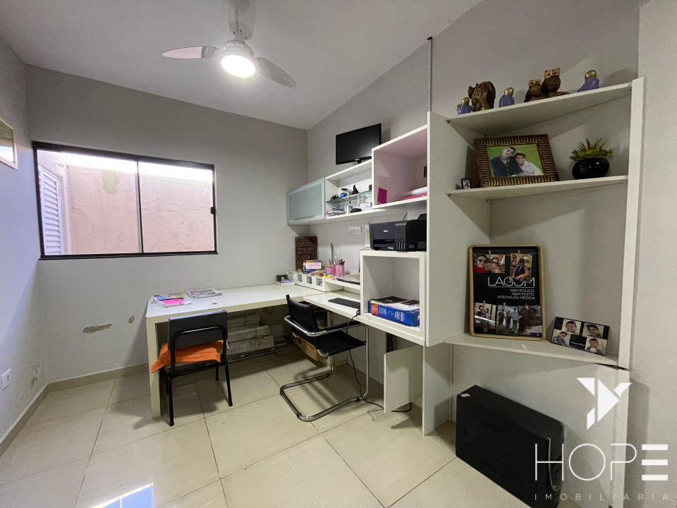 CASA TÉRREA A VENDA - 3 QUARTOS - VILA CASONI - LONDRINA