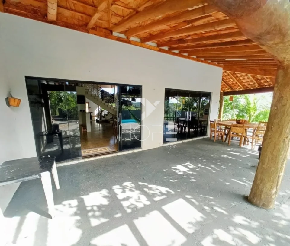 Imagens do imóveis Chácara à venda com 17.000m² - 5 quartos - 4 banheiros - 10 vagas - Estrada do Limoeiro - Londrina PR