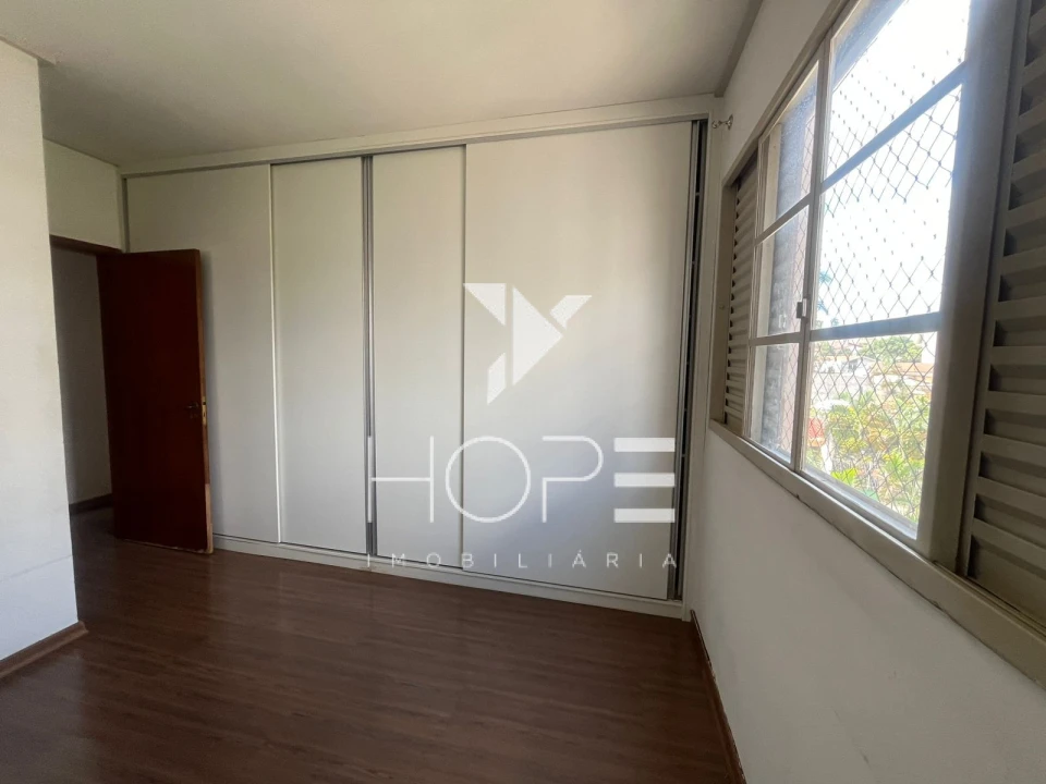 Imagens do imóveis Apartamento à Venda - 98 m² - Residencial Ilha do Sol - Região Central de Londrina PR - Sala Ampla com Sacada