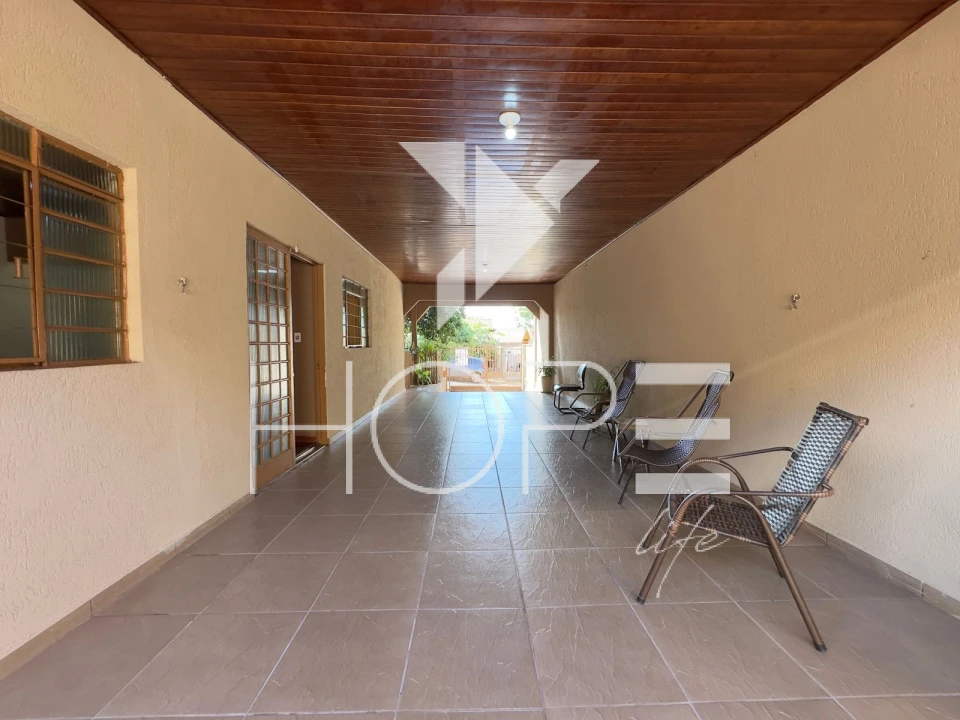 Imagens do imóveis Casa à venda/ Locação  no Conjunto José Giordano – 2 quartos (1 suíte) – 178 m² – Zona Norte – Londrina/PR