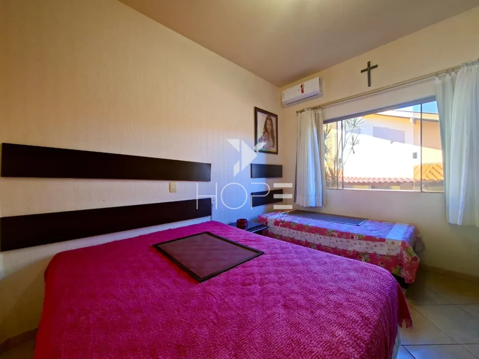Condomínio Porto das Águas - chácara molhada à venda com 3.346m² - 4 quartos (3 suítes) - piscina - Porecatu PR