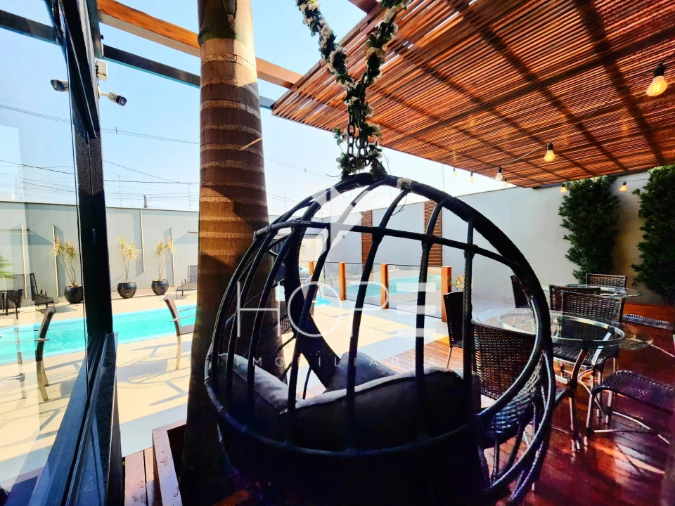 Imagens do imóveis Imóvel Comercial de Alto Padrão com Piscina e Espaço Gourmet à Venda em Cambé – Jardim do Café