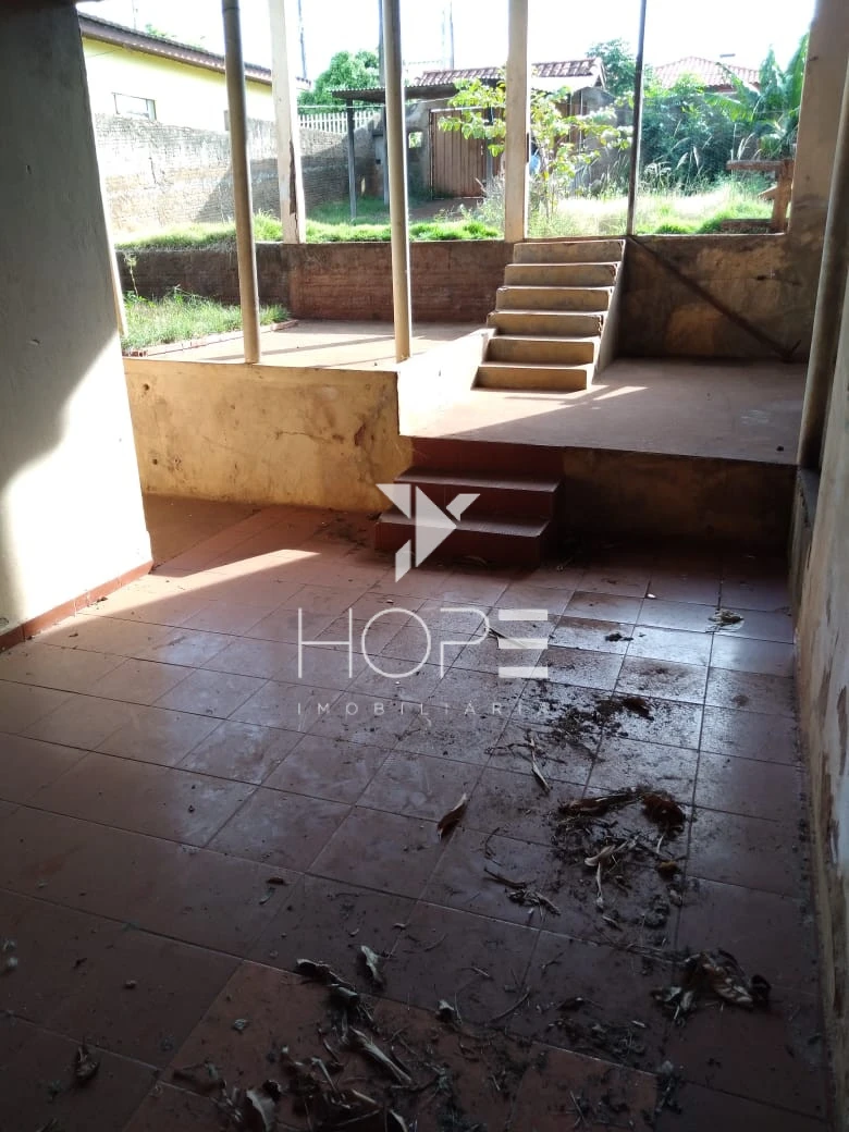 Casa à Venda 2 Quartos no Centro de Porecatu - PR – Terreno Amplo com Potencial