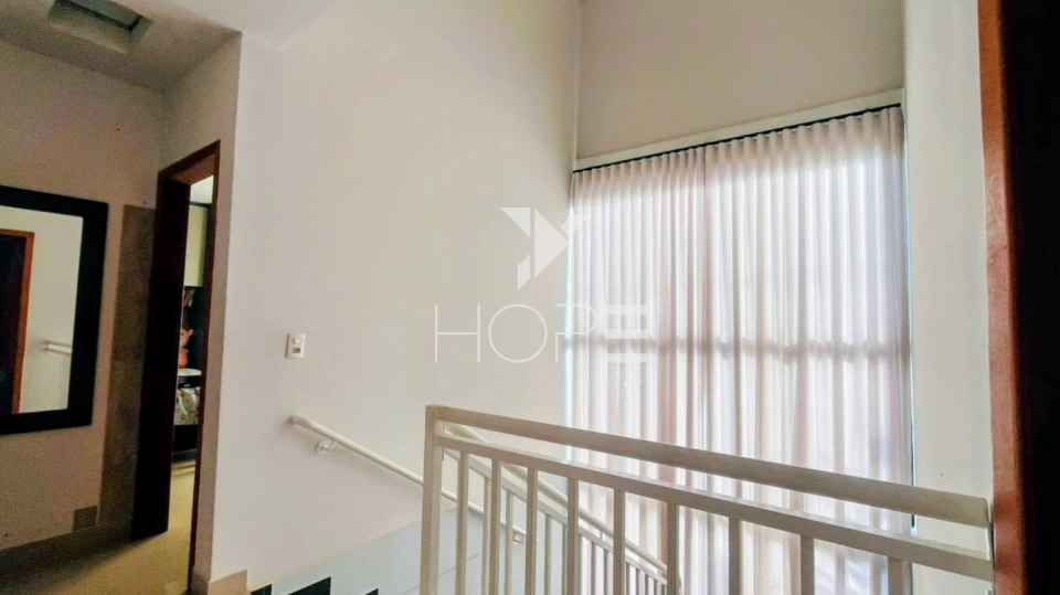 Imagens do imóveis Casa à venda com 250 m² - 3 quartos sendo 2 suítes - 4 vagas - espaço gourmet - Conjunto do Café - Zona Norte - Londrina PR