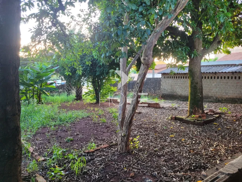 Imagens do imóveis Casa à venda com 367 m² - 2 quartos - 1 Banheiro- 3 Vagas - Residencial Quadra Norte - Londrina PR