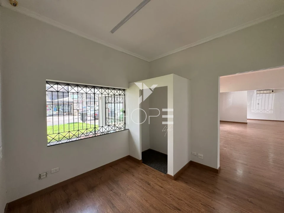 Imagens do imóveis Casa comercial com 260 m² - 6 vagas para clientes - edícula - Londrina PR
