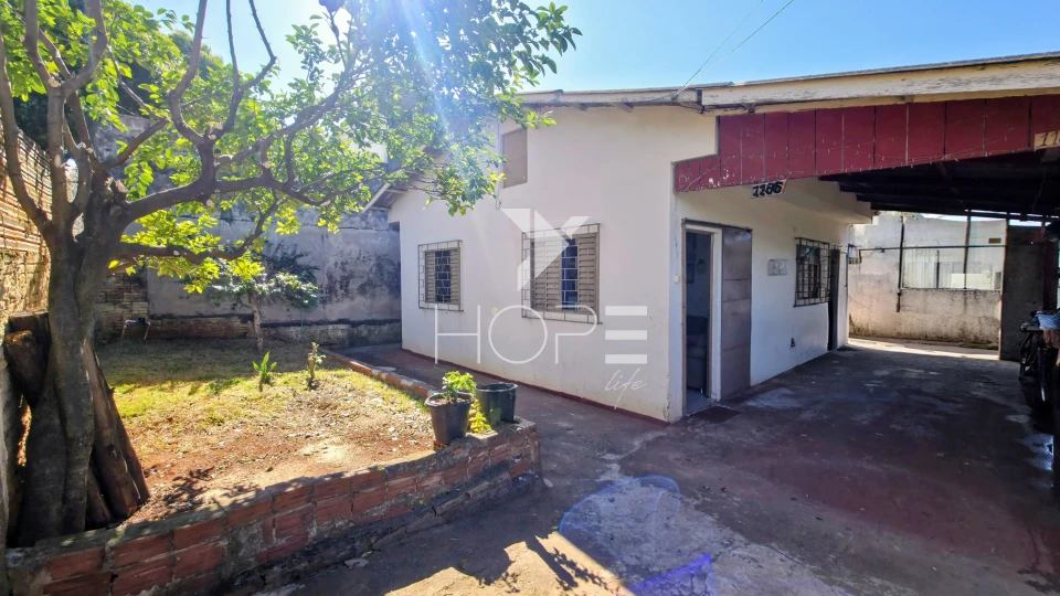 Imagens do imóveis Casa à venda com 80m² - 2 quartos - terreno de 365m² - Alto da Boa Vista - Londrina PR