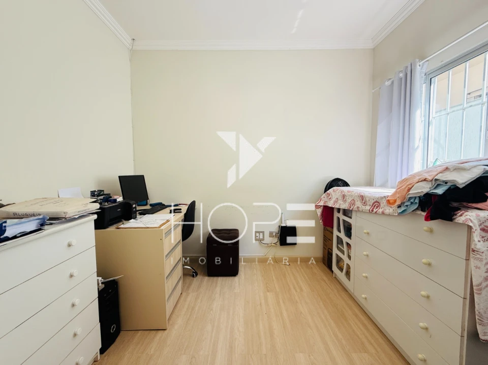 Casa à venda – 3 quartos – 180 m² – Jardim Brasília – Londrina/PR