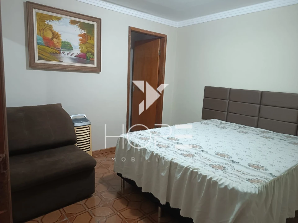 Casa com Edícula à Venda – 286m² – 4 Quartos (2 Suíte) – Bandeirantes – Zona Oeste – Londrina/PR