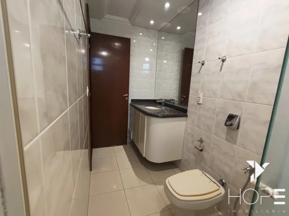 Apartamento à venda – 185 m² – Condomínio Bosque Wilmar Berbet – Gleba Fazenda Palhano – Londrina/PR