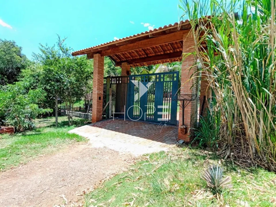 Imagens do imóveis Chácara à venda com 17.000m² - 5 quartos - 4 banheiros - 10 vagas - Estrada do Limoeiro - Londrina PR