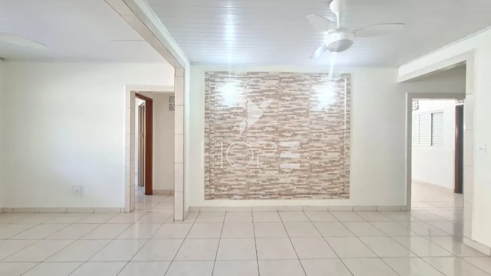 Imagens do imóveis Casa com edícula para locação com 200m² - 3 quartos (1 suíte) - 2 vagas - Conjunto Milton Gavetti - Zona Norte - Londrina PR