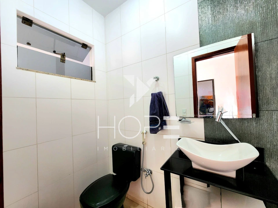 Sobrado à Venda 5 Quartos – Bairro Coliseu – Zona Norte Londrina PR