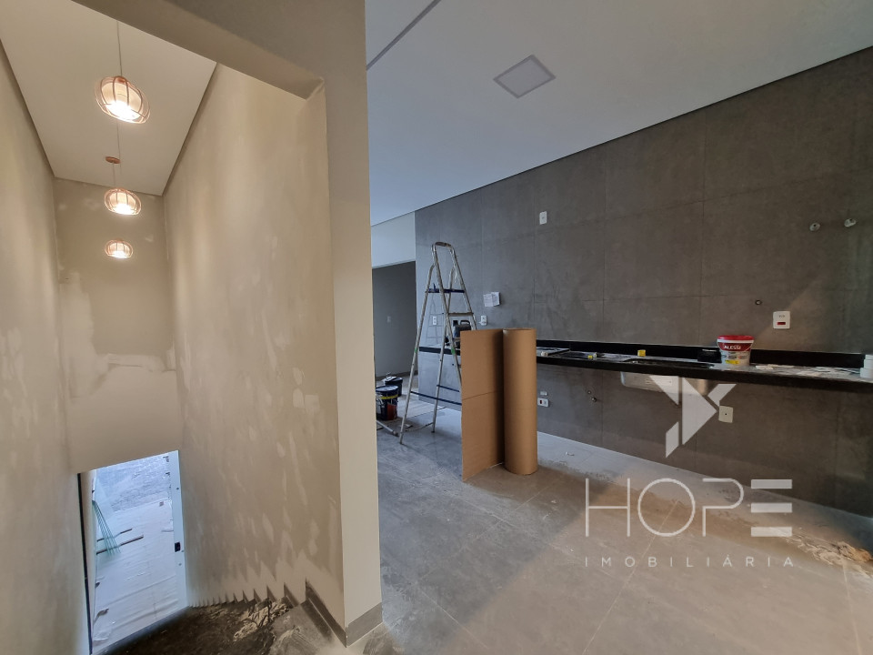 Imagens do imóveis Casa nova no  Condomínio Heimtal Park em Londrina – 3 quartos e área gourmet