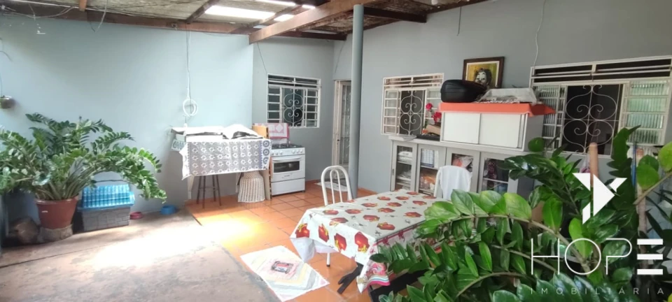 Sobrado comercial à venda – 246 m² – Jardim São Lourenço – Londrina/PR