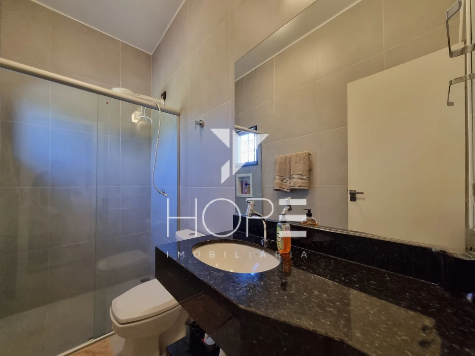 Chácara Beira-Rio de Alto Padrão à Venda – Condomínio Porto das Águas – Porecatu/PR