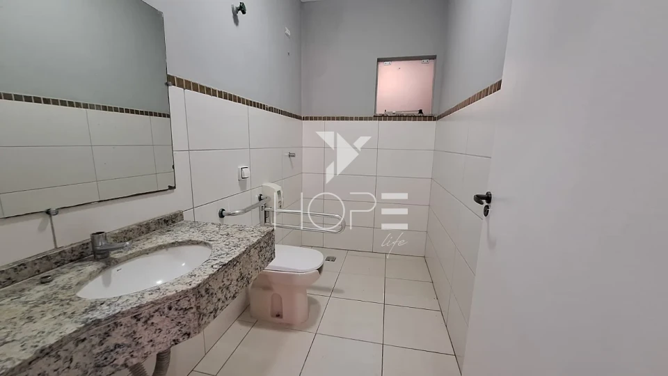 Imagens do imóveis Casa comercial para locação com 350m² - 6 salas - 5 vagas - próximo ao Hospital Evangélico - Lago Parque - Londrina PR