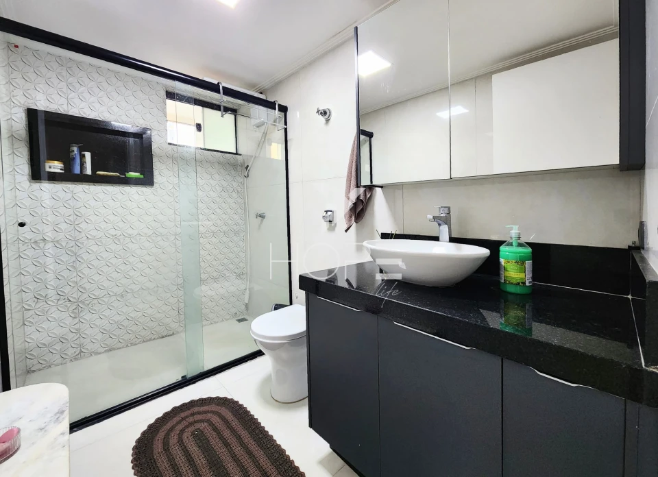 Condomínio Castelo Branco - apartamento à venda com 100m² - 3 quartos - 2 banheiros - 1 vaga - Jardim Bela Itália - Cambé PR