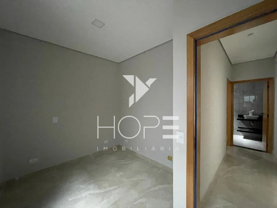 Casa à venda – 3 Quartos – Condomínio Royal Norte – Zona Norte – Londrina/PR