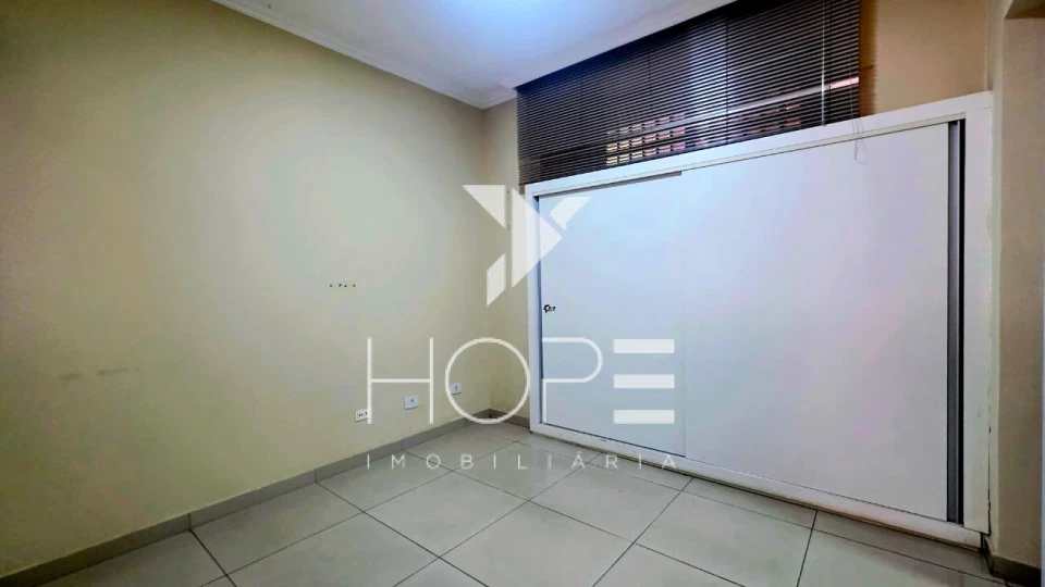 AMPLO ESPAÇO COMERCIAL  A VENDA - CENTRO - LONDRINA