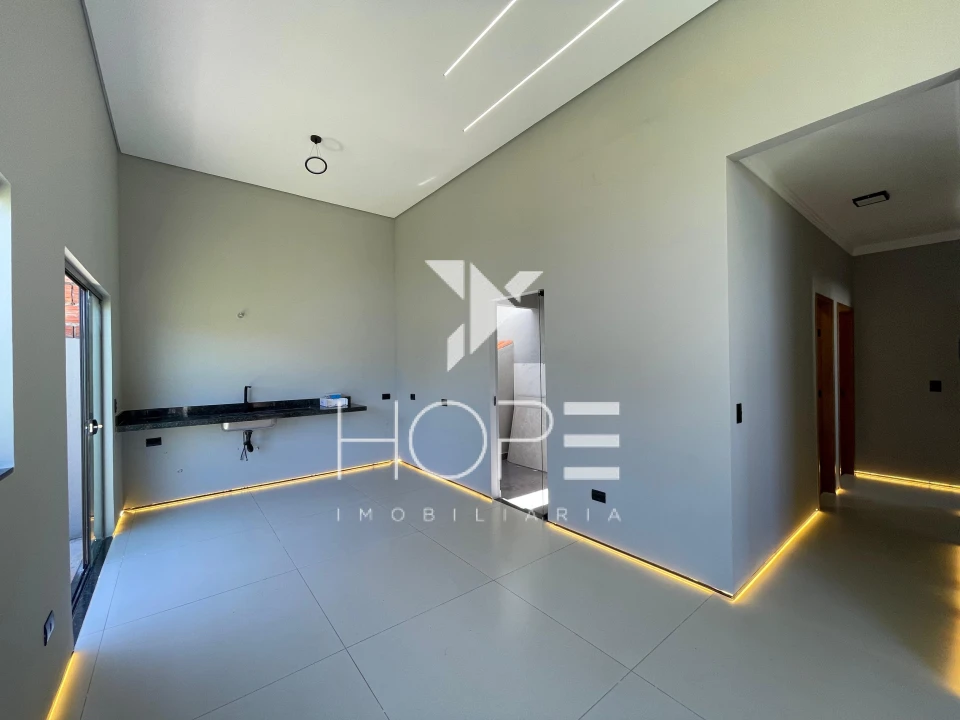 Casa à Venda – 202m² – Jardim Aeroporto – Londrina/PR