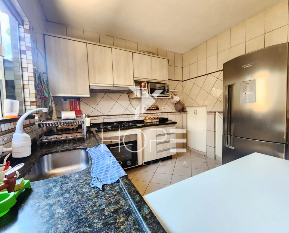 Casa à venda – 3 quartos – Conjunto Parigot de Souza 3 – Londrina/PR