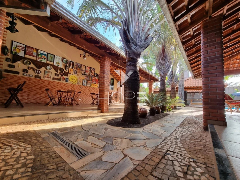 Imagens do imóveis Chácara à venda com 170 m² - 3 quartos - 2 banheiros -  3 vagas - Balneário Tibagi - Ibiporã/PR