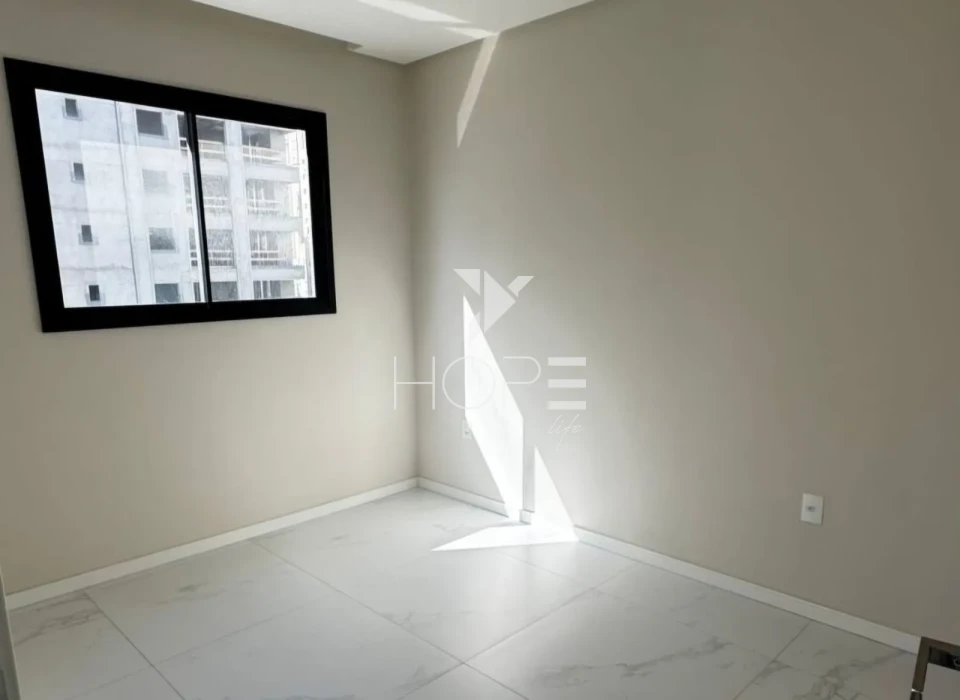 Residencial Ilha de Creta - apartamento à venda com 112m² - 3 suítes - 600 metros do mar - Meia Praia - Itapema SC
