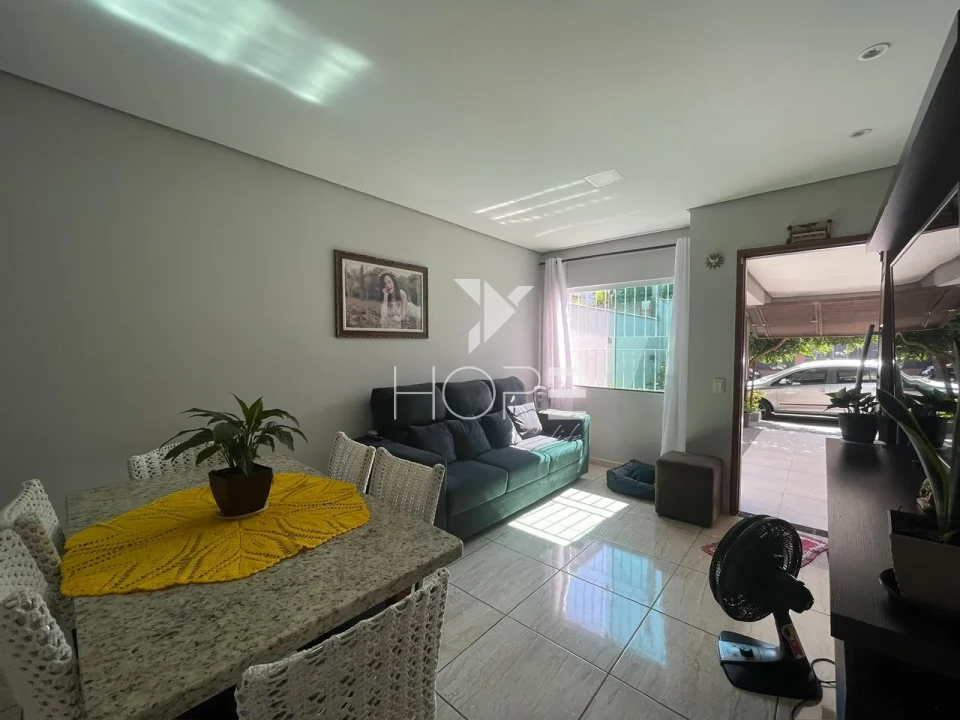 Imagens do imóveis CASA A VENDA CHAMONIX - 3 DORMITÓRIOS (1 SUÍTE) - 125m² - R$ 490.000,00