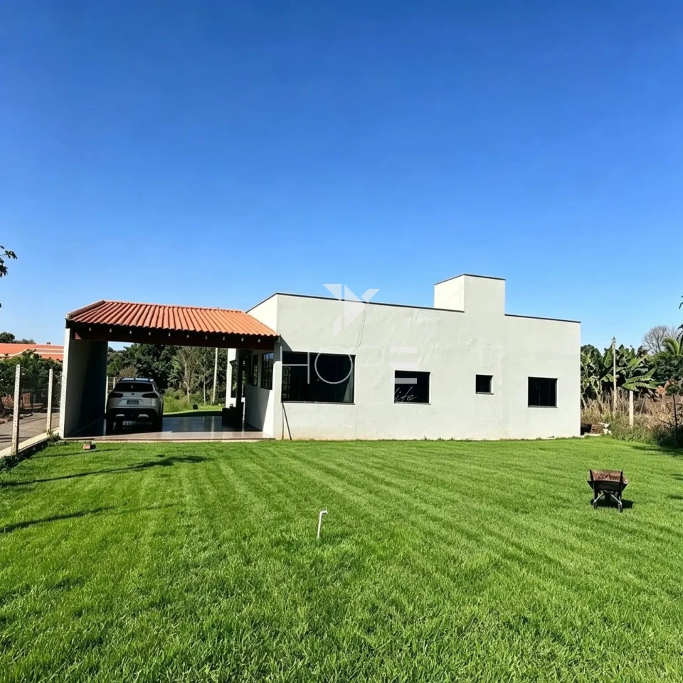 Imagens do imóveis Chácara molhada à venda - 3 quartos - 2 suítes - acesso à água - Alvorada do Sul PR
