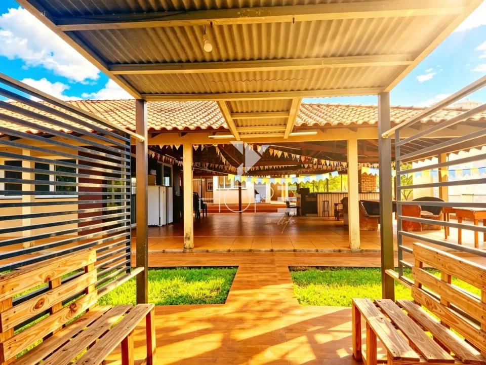 Imagens do imóveis Chácara à Venda – 2.480m² – 5 Quartos (3 Suítes) - Londrina