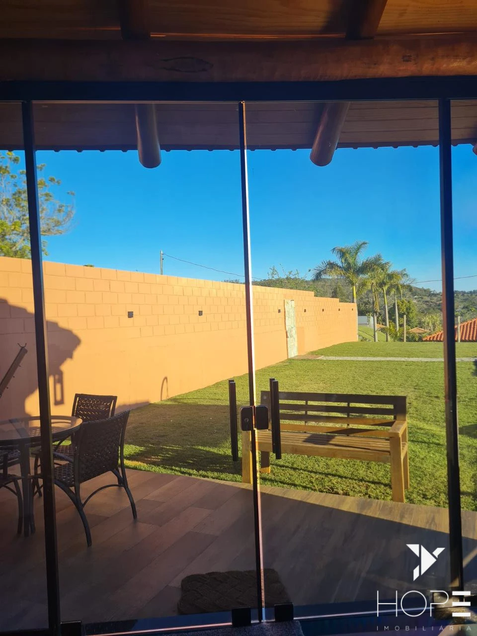Imagens do imóveis Chácara de Alto Padrão com 2.000m², Piscina Infinita e Acabamentos Modernos