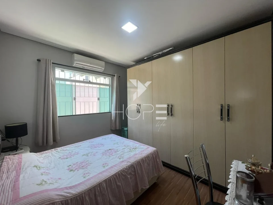 Imagens do imóveis CASA A VENDA CHAMONIX - 3 DORMITÓRIOS (1 SUÍTE) - 125m² - R$ 490.000,00