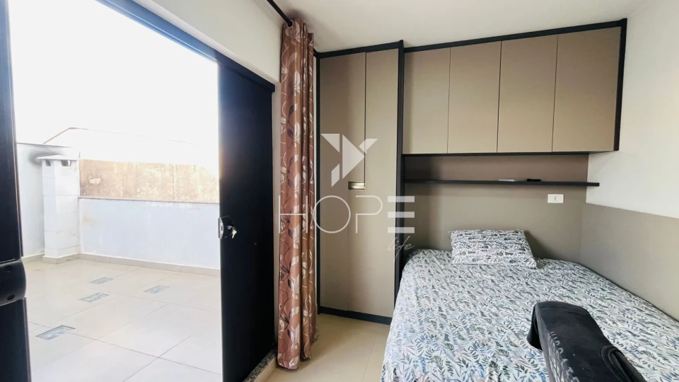 Imagens do imóveis Casa à venda com 250 m² - 3 quartos sendo 2 suítes - 4 vagas - espaço gourmet - Conjunto do Café - Zona Norte - Londrina PR