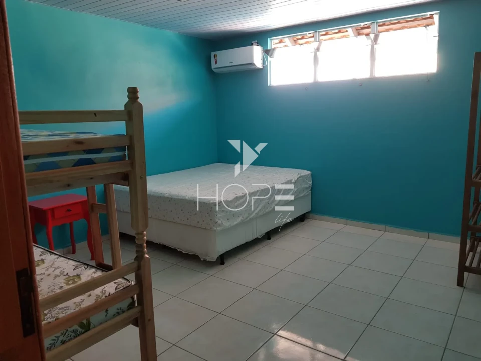 Imagens do imóveis Sobrado comercial à venda com 225 m² - 3 apartamentos independentes - Itapoá SC - Próximo do Mar